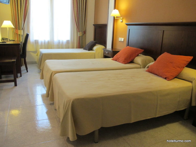Hotel Turmo