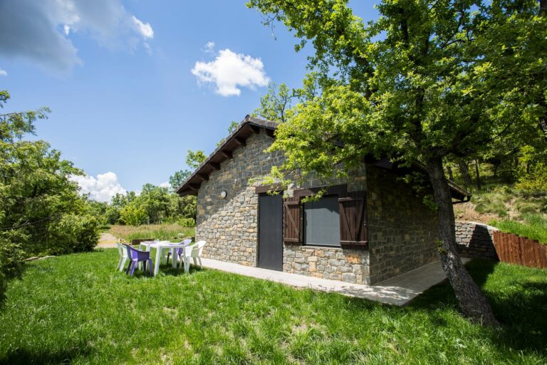 Cabaña Rural «The Nest» Centro Medioambiental Pirineos